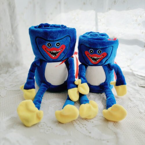 https://fivestartoy.com/product/poppy-playtime-huggy-wuggy-2-in-1-flannel-roll-blanket-plush