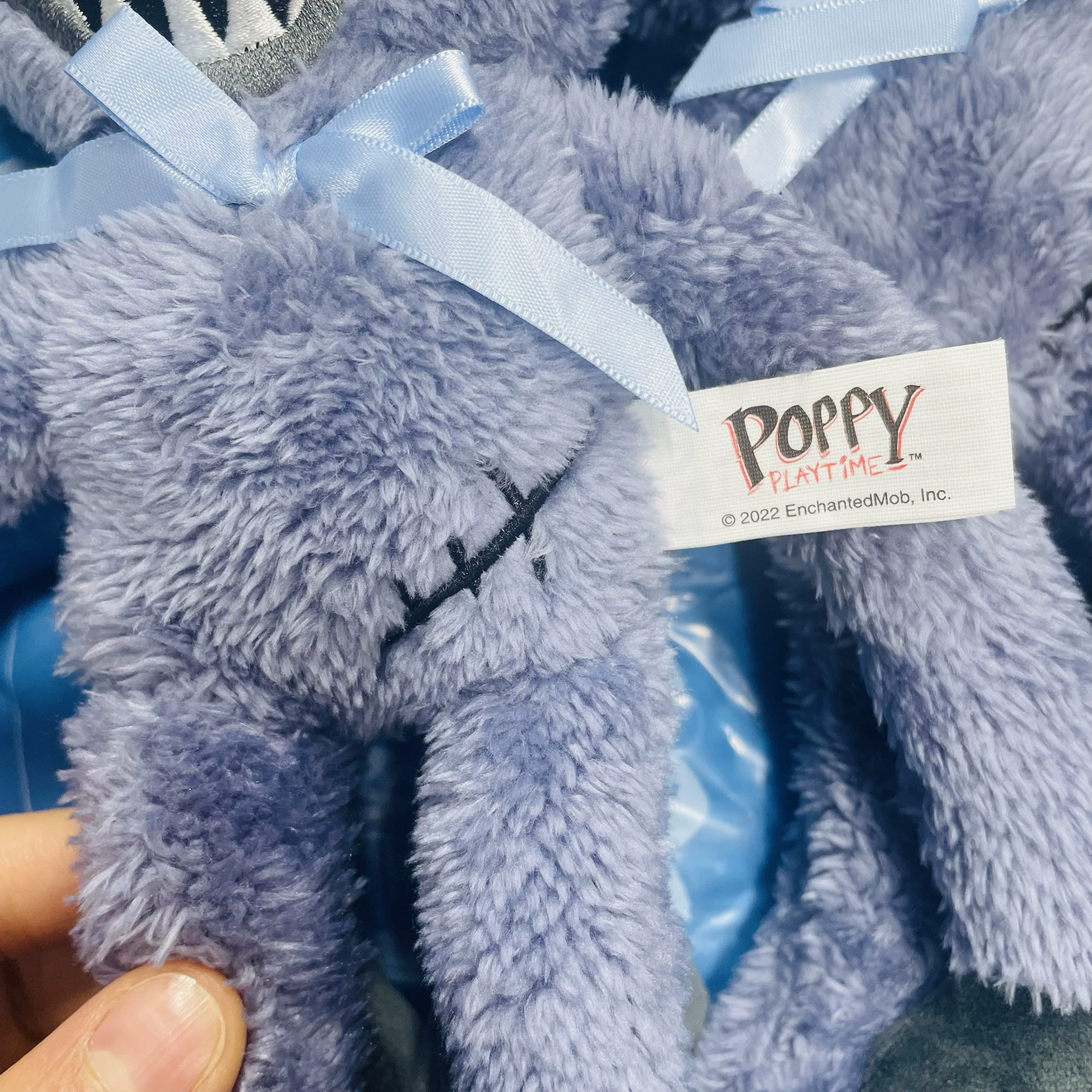 Poppy Playtime Special Edition Grey-Stitch Huggy Wuggy Plush Toy 5 Poppy Playtime Special Edition Grey-Stitch Huggy Wuggy Plush Toy