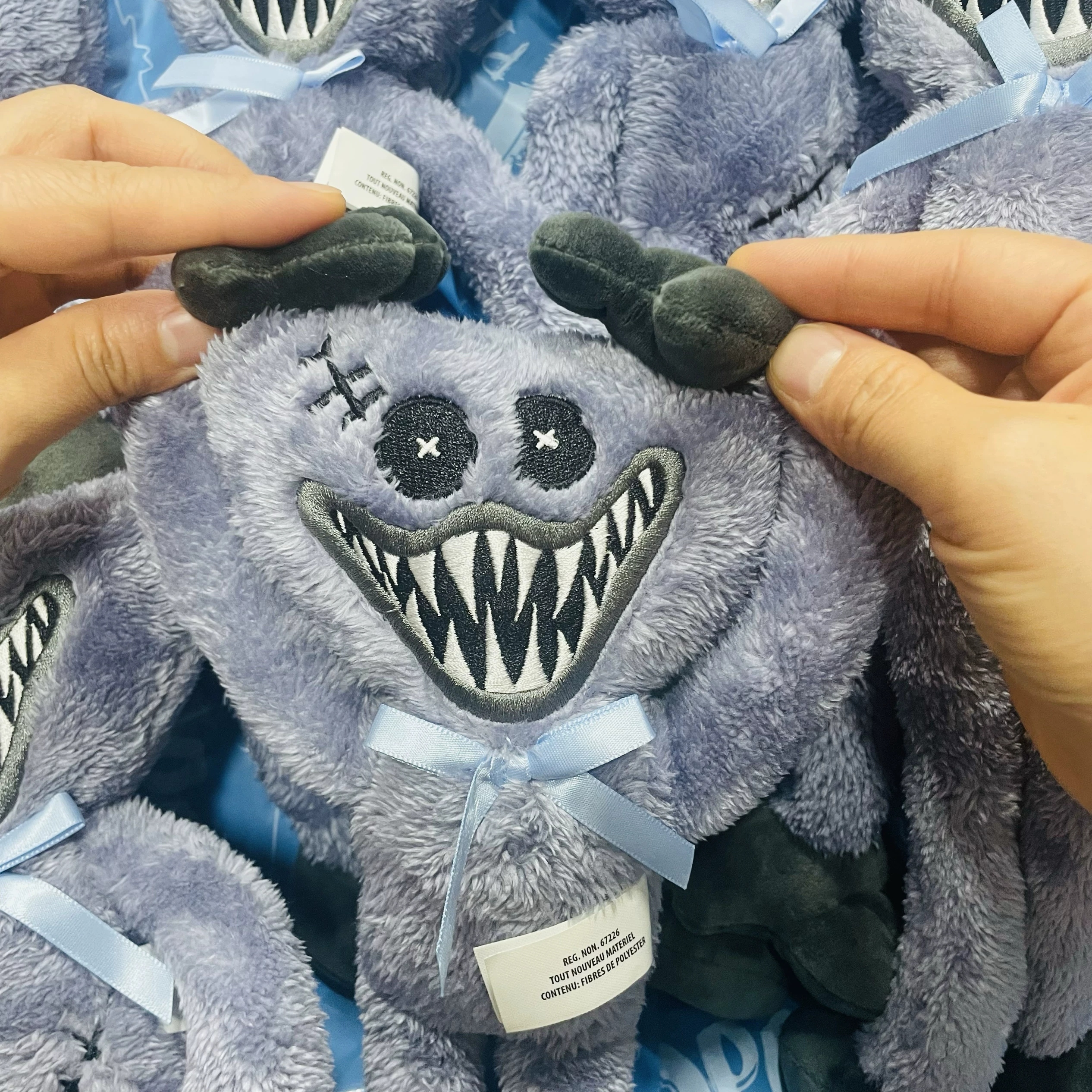 Poppy Playtime Special Edition Grey-Stitch Huggy Wuggy Plush Toy 6 Poppy Playtime Special Edition Grey-Stitch Huggy Wuggy Plush Toy