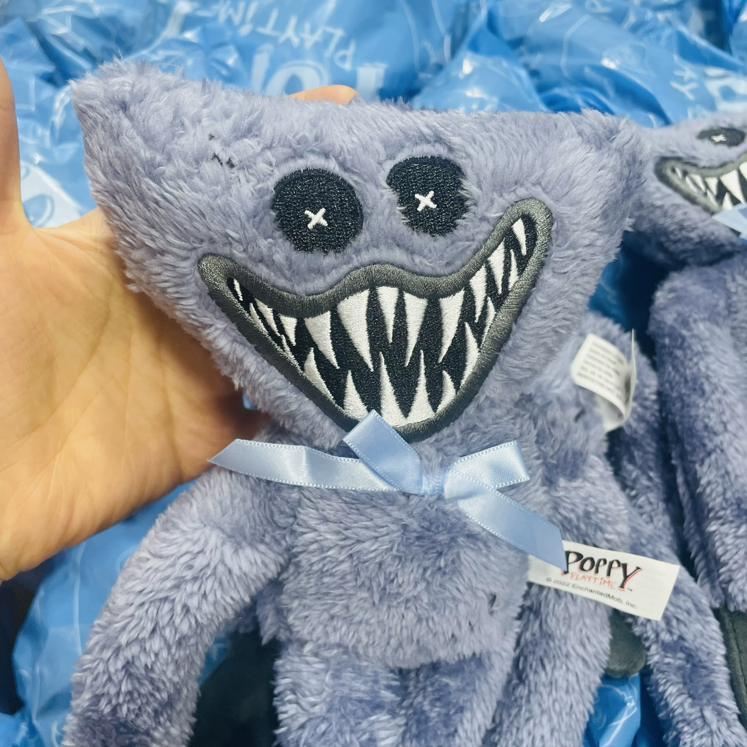 Poppy Playtime Special Edition Grey-Stitch Huggy Wuggy Plush Toy 4 Poppy Playtime Special Edition Grey-Stitch Huggy Wuggy Plush Toy